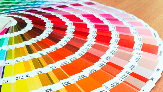 PantoneⓇ: una forma de ampliar los límites de la impresión.
