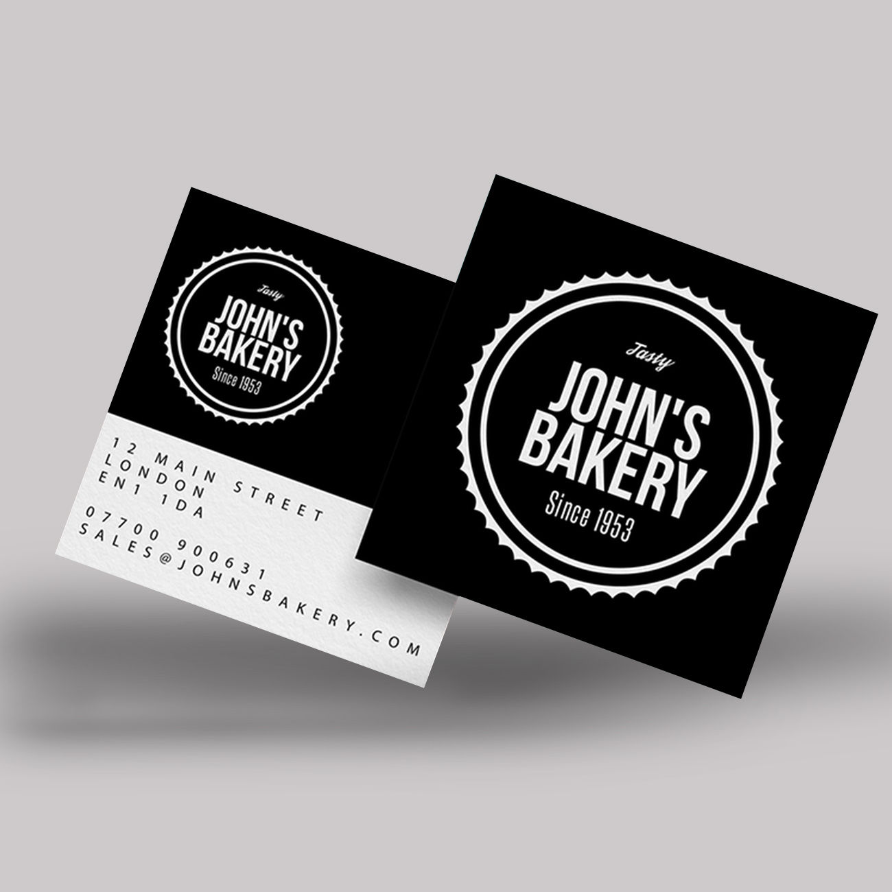 Квадратна візитка